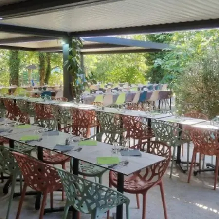 Mobil-home Prestige Avec Terrasse Pour 4 Personnes - Api-1-52-1050