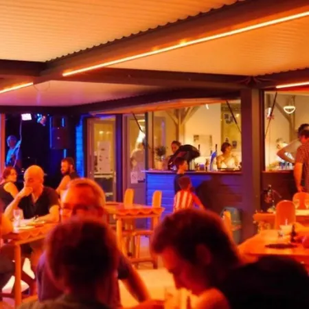 Mobil-home Prestige Avec Terrasse Pour 4 Personnes - Api-1-52-1050 Martiel