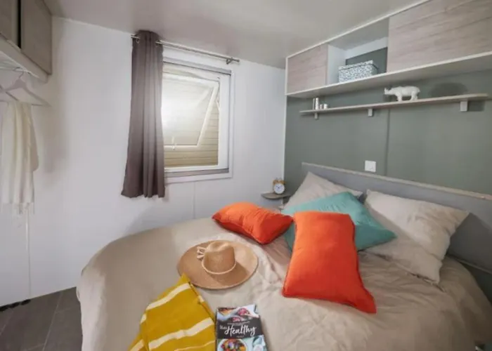 Camping Mobil-home Prestige Avec Terrasse Pour 4 Personnes - Api-1-52-1050 Martiel